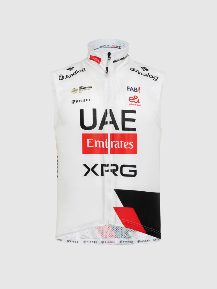 PISSEI: UAE TEAM EMIRATES - XRG 2026 VEST