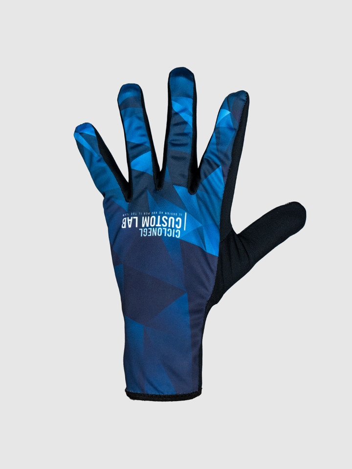 PISSEI: WINTER GLOVE CICLONE