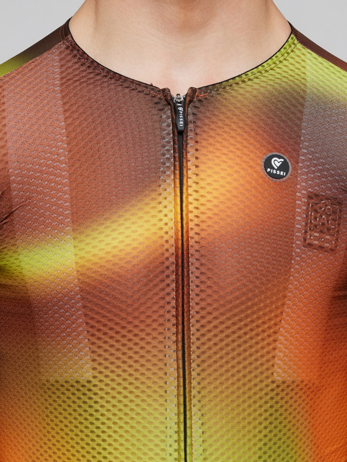 PISSEI: MAGISTRALE UAE SUPERLIGHT SHORT SLEEVE JERSEY