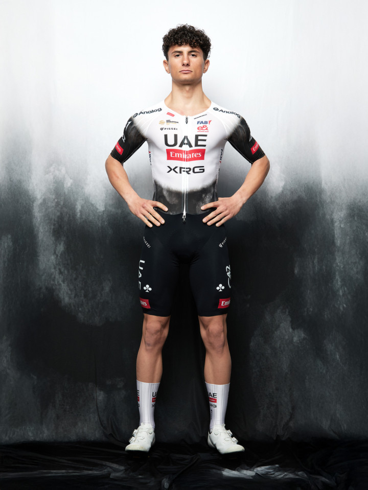 PISSEI: UAE TEAM EMIRATES - XRG 2025 HYBRID SKINSUIT