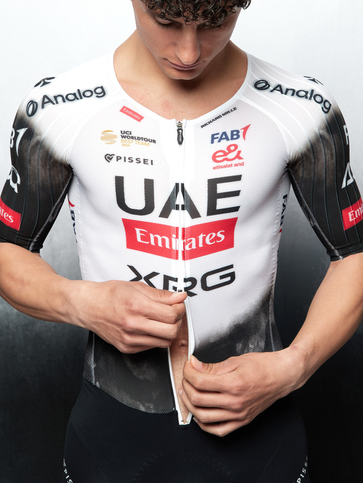 PISSEI: UAE TEAM EMIRATES - XRG 2025 HYBRID SKINSUIT