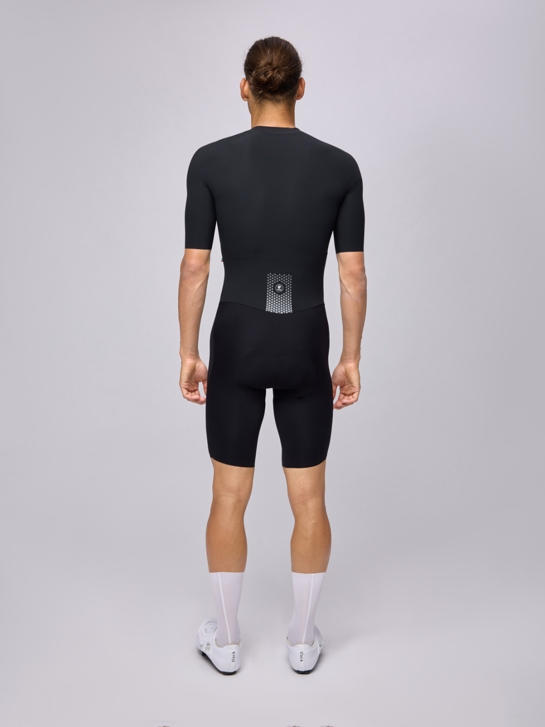 PISSEI: PRIMAPELLE SOMMER-RACEBODY