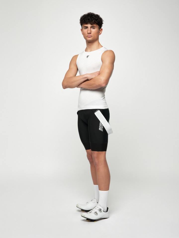 PISSEI: ARGENTUM SLEEVELESS BASE LAYER