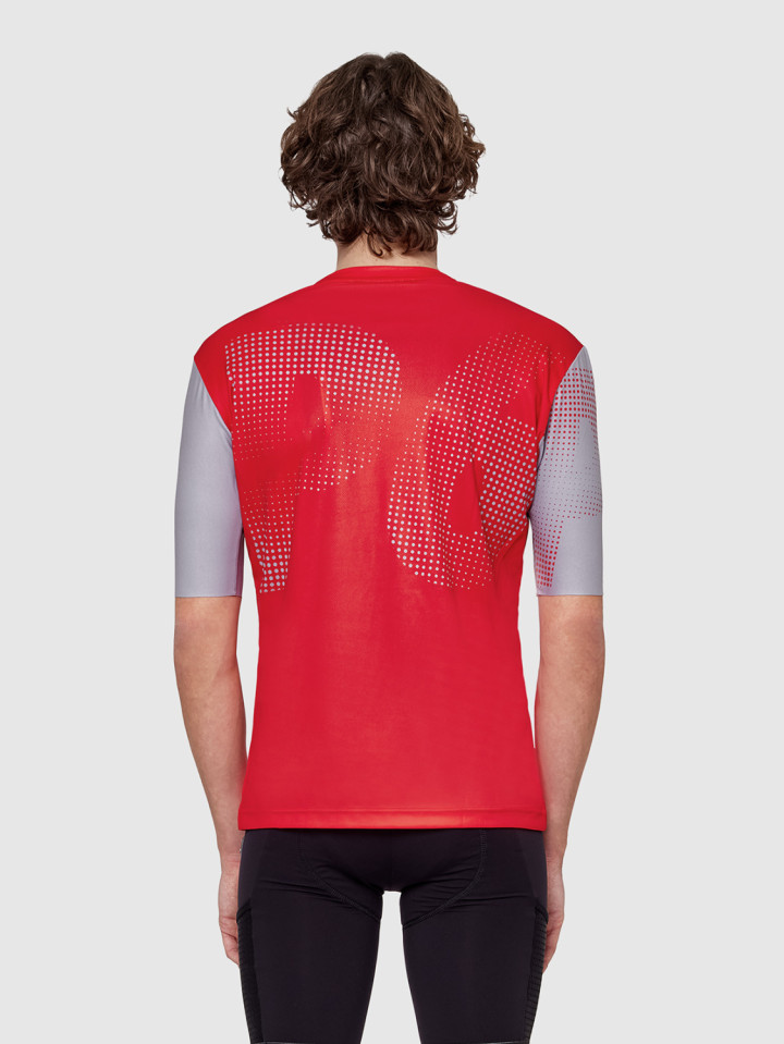 PISSEI: T-SHIRT EPIK