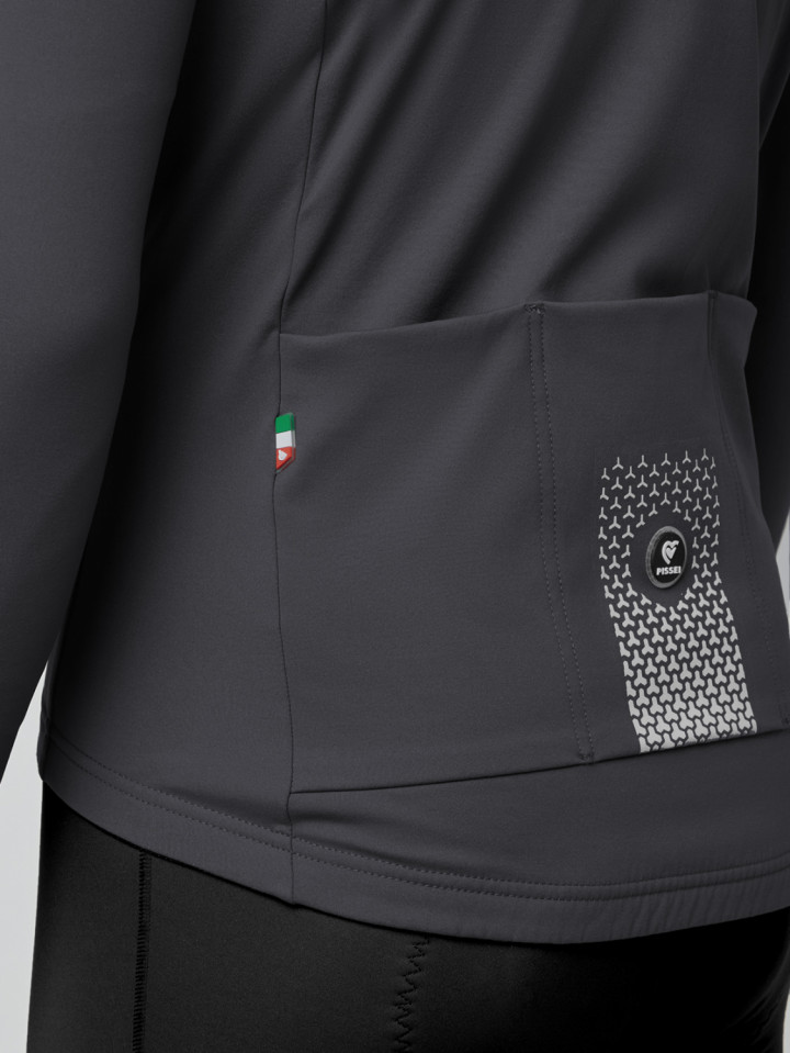 PISSEI: WINTERJACKE PRIMAPELLE
