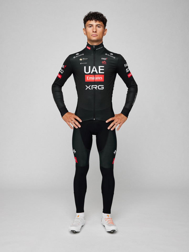 PISSEI: VESTE REPLICA UAE TEAM EMIRATES - XRG 2025