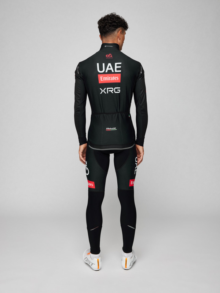 PISSEI: VESTE REPLICA UAE TEAM EMIRATES - XRG 2025
