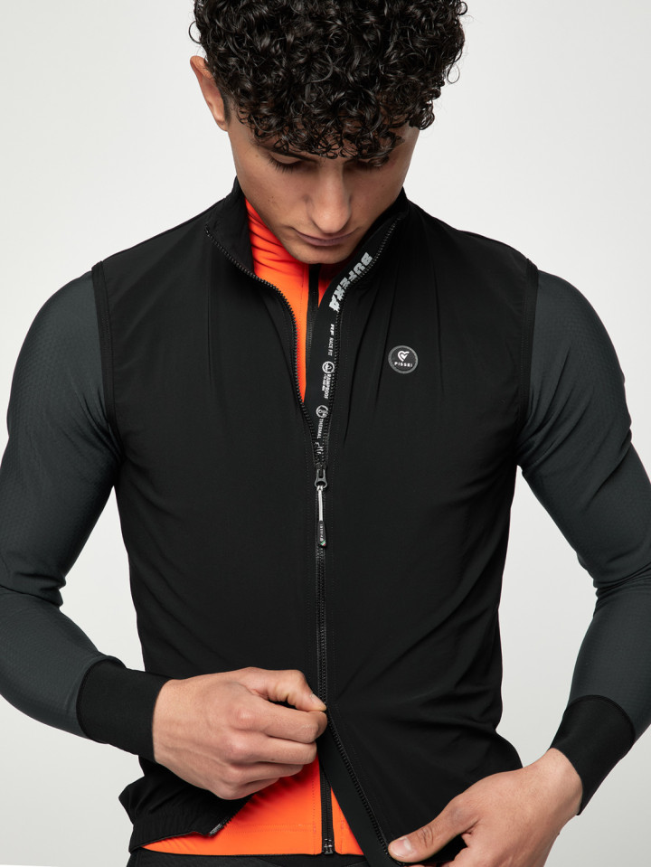 PISSEI: GILET ANTIACQUA BUFERA