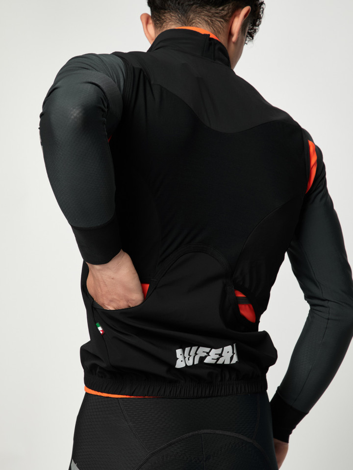 PISSEI: GILET ANTIACQUA BUFERA