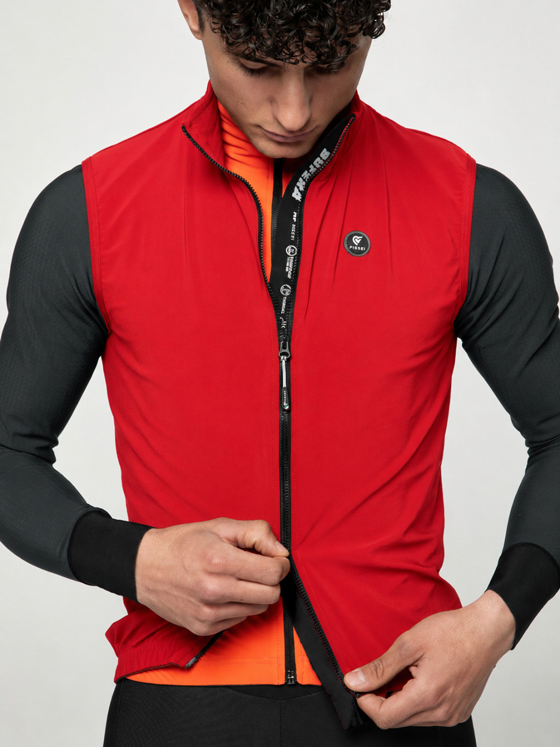 PISSEI: BUFERA RAIN VEST