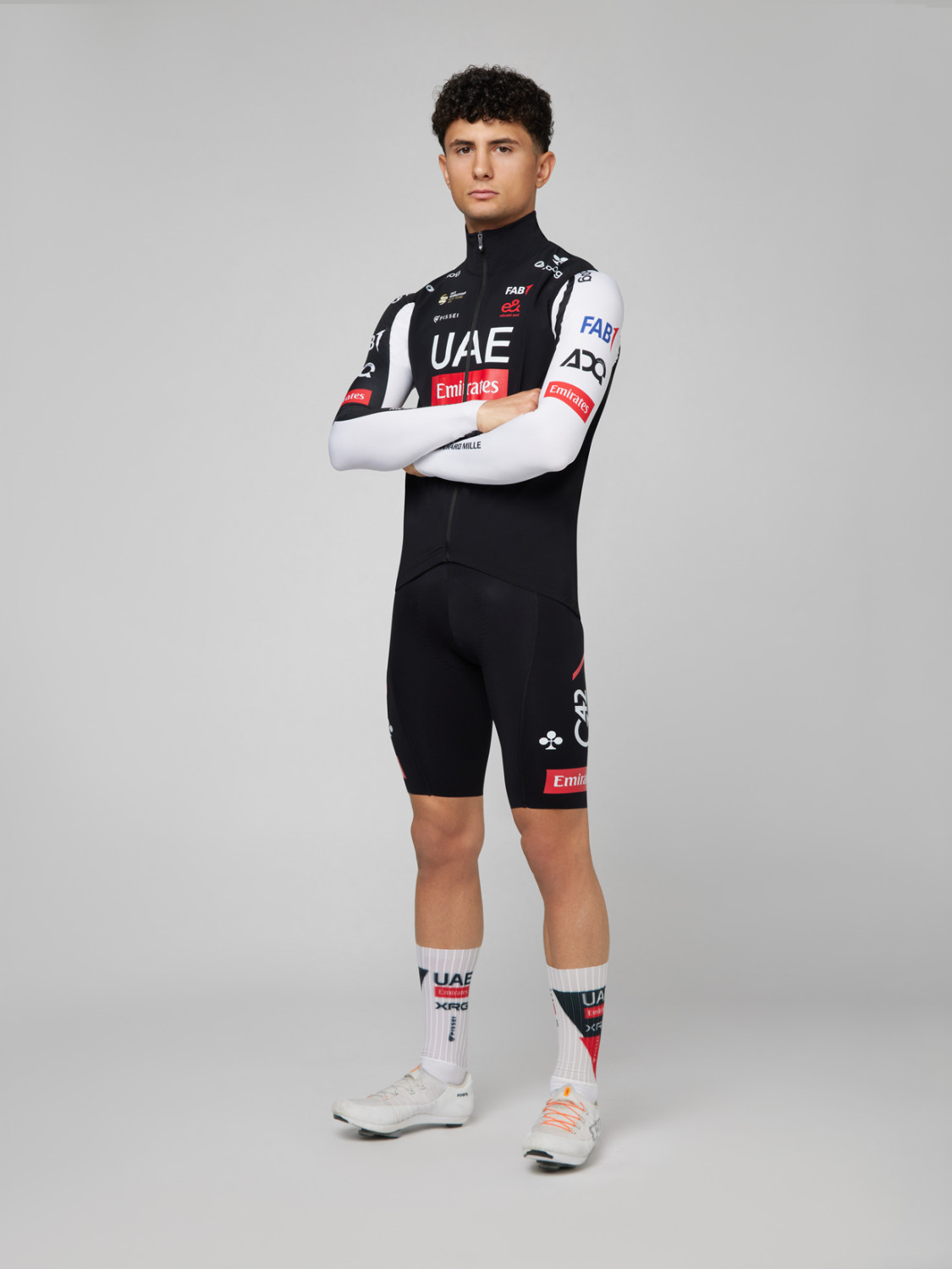 PISSEI: UAE TEAM EMIRATES - XRG 2026 OFFICIAL WATERPROOF VEST