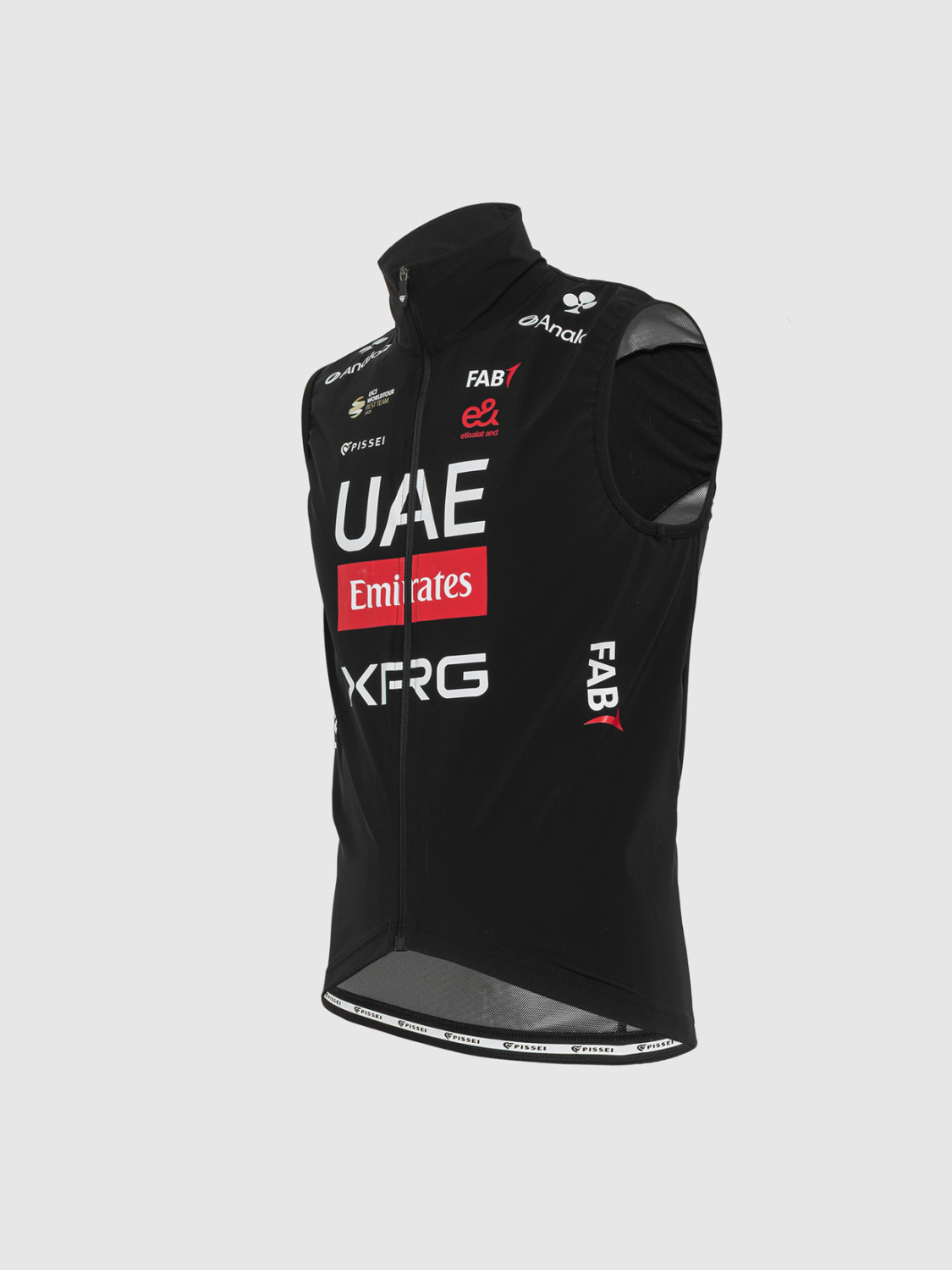 PISSEI: UAE TEAM EMIRATES - XRG 2026 OFFICIAL WATERPROOF VEST