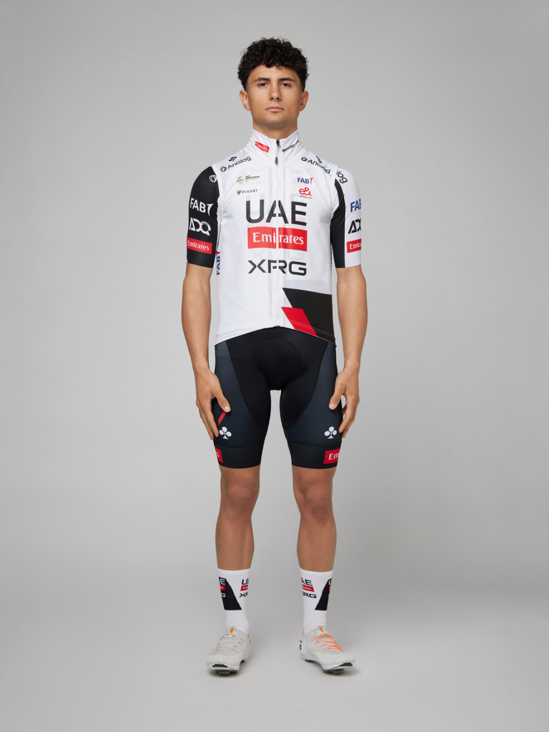 PISSEI: GILET UAE TEAM EMIRATES - XRG 2026