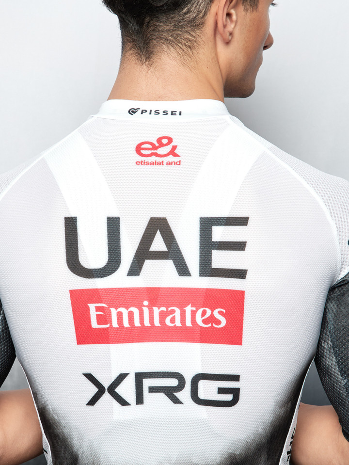 PISSEI: UAE TEAM EMIRATES - XRG 2025 MAGISTRALE ULTRA SHORT SLEEVE JERSEY