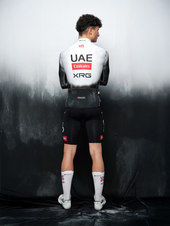 PISSEI: UAE TEAM EMIRATES - XRG 2025 PRIMAPELLE OFFICIAL LONG SLEEVE JERSEY