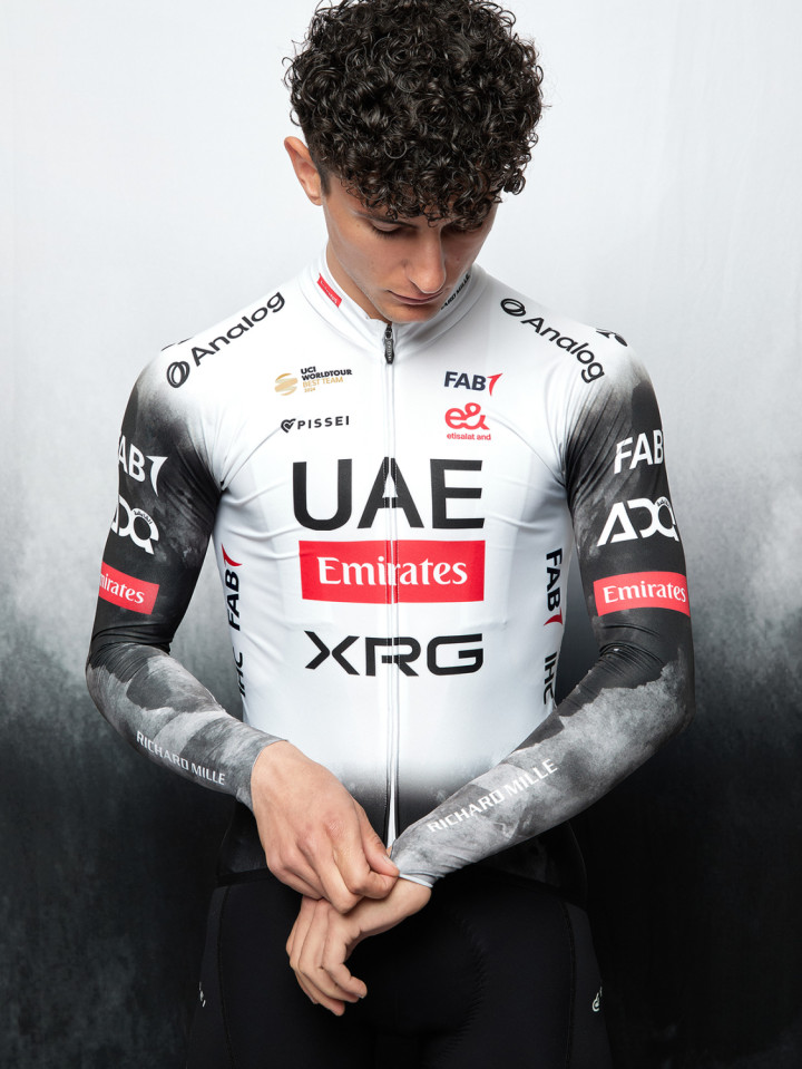 PISSEI: UAE TEAM EMIRATES - XRG 2025 PRIMAPELLE OFFICIAL LONG SLEEVE JERSEY