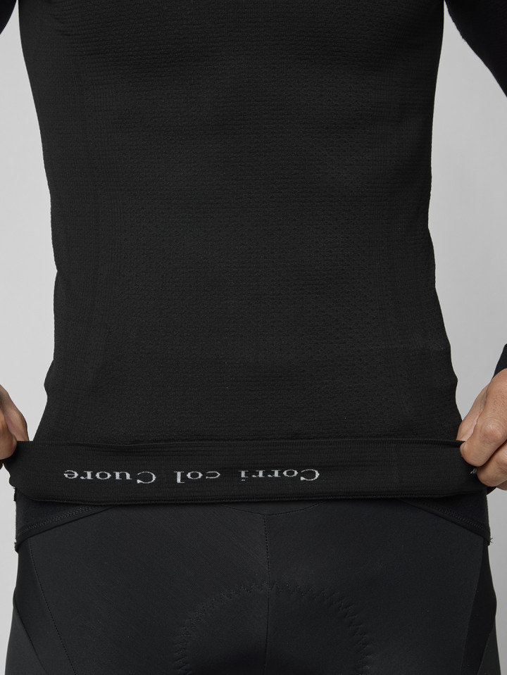 PISSEI: MINDANAO SHORT SLEEVE BASE LAYER