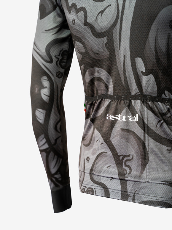 PISSEI: ASTRAL PULL MANCHE LONGUE