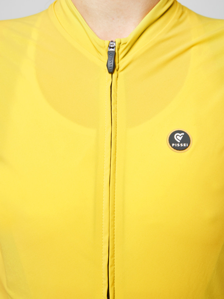 PISSEI: KURZÄRMTRIKOT SHIRT FÜR FRAUEN PRIMAPELLE