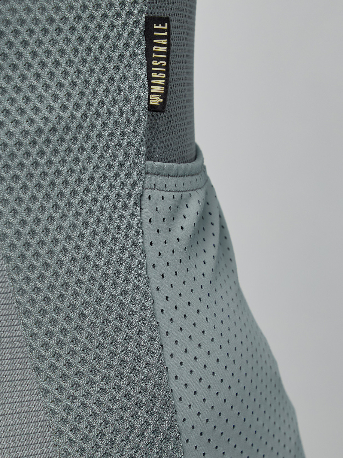 PISSEI: MAILLOT MANCHES COURTES MAGISTRALE ULTRA UAE