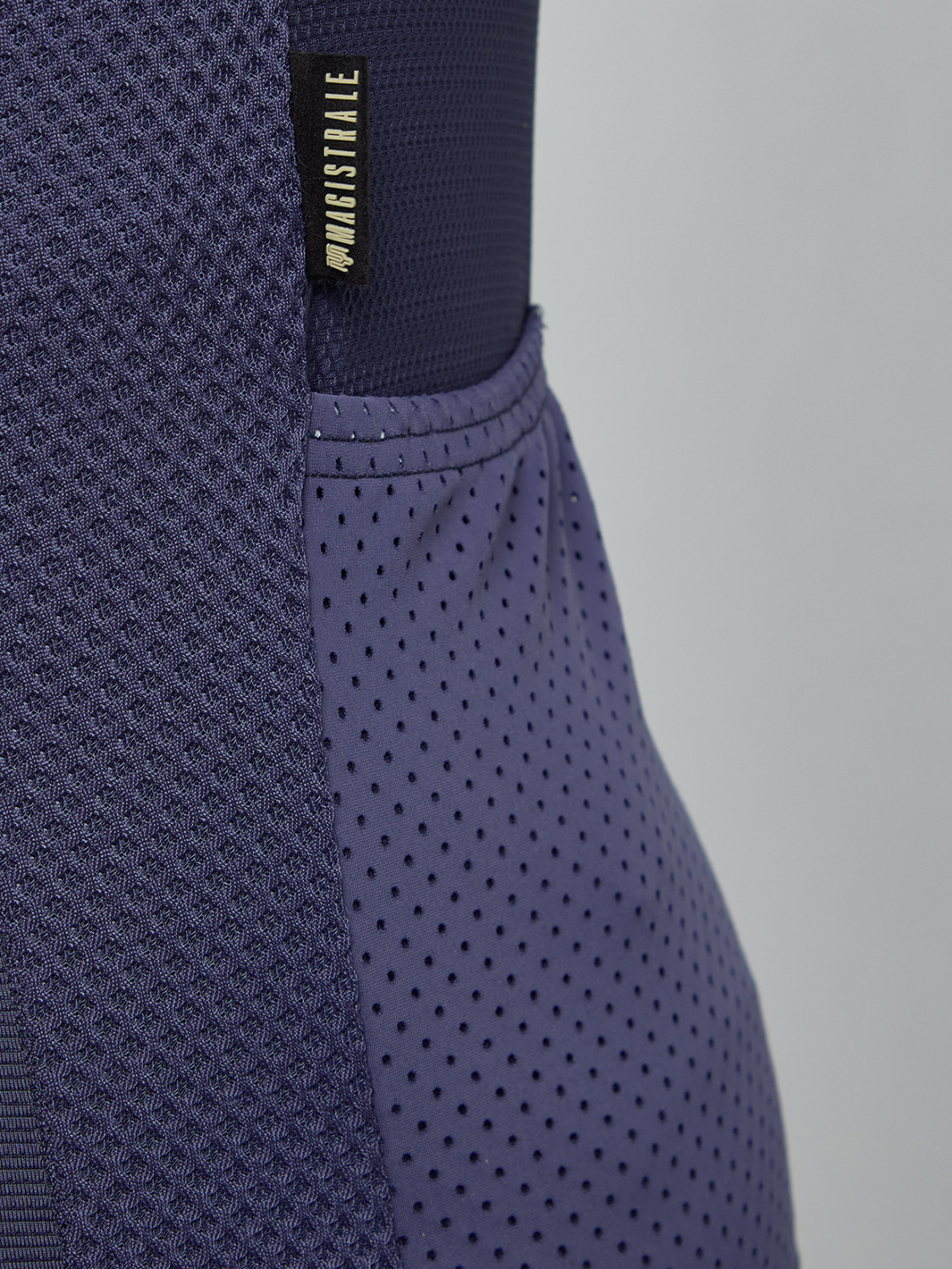 PISSEI: MAILLOT MANCHES COURTES MAGISTRALE ULTRA UAE