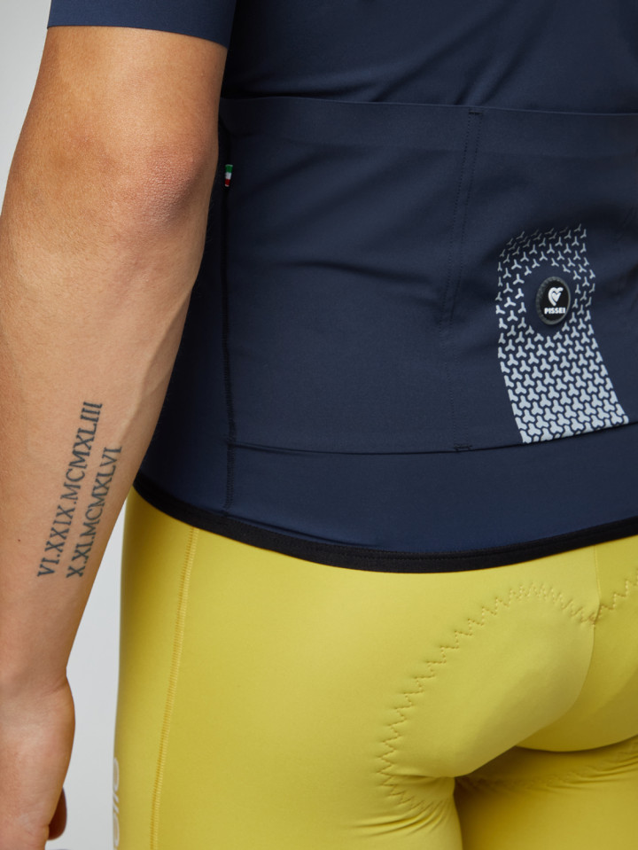 PISSEI: KURZÄRMTRIKOT SHIRT PRIMAPELLE