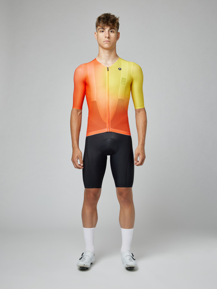PISSEI: MAGISTRALE UAE SUPERLIGHT SHORT SLEEVE JERSEY
