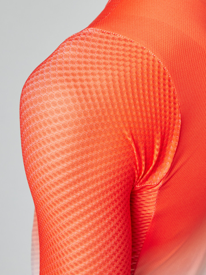 PISSEI: MAGISTRALE UAE SUPERLIGHT SHORT SLEEVE JERSEY