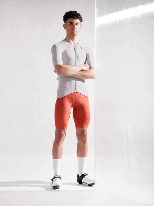 UNSEEN SHORT SLEEVE JERSEY UNSEEN SHORT SLEEVE JERSEY