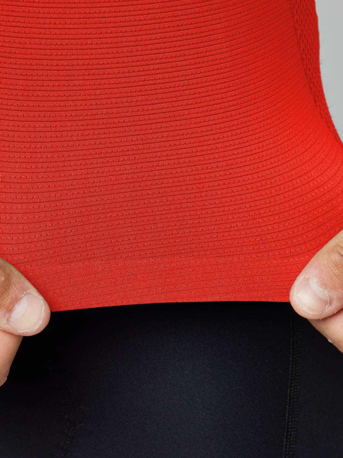 PISSEI: MAGLIA MANICHE CORTE MAGISTRALE ULTRA UAE