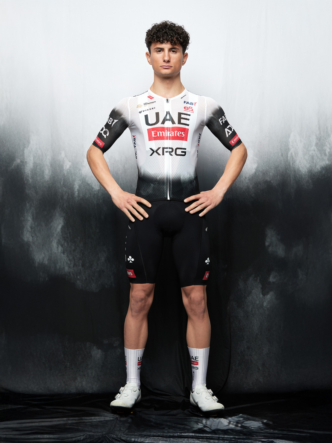 PISSEI: MAGLIA MANICHE CORTE MAGISTRALE SUPERLIGHT UAE TEAM EMIRATES 2025