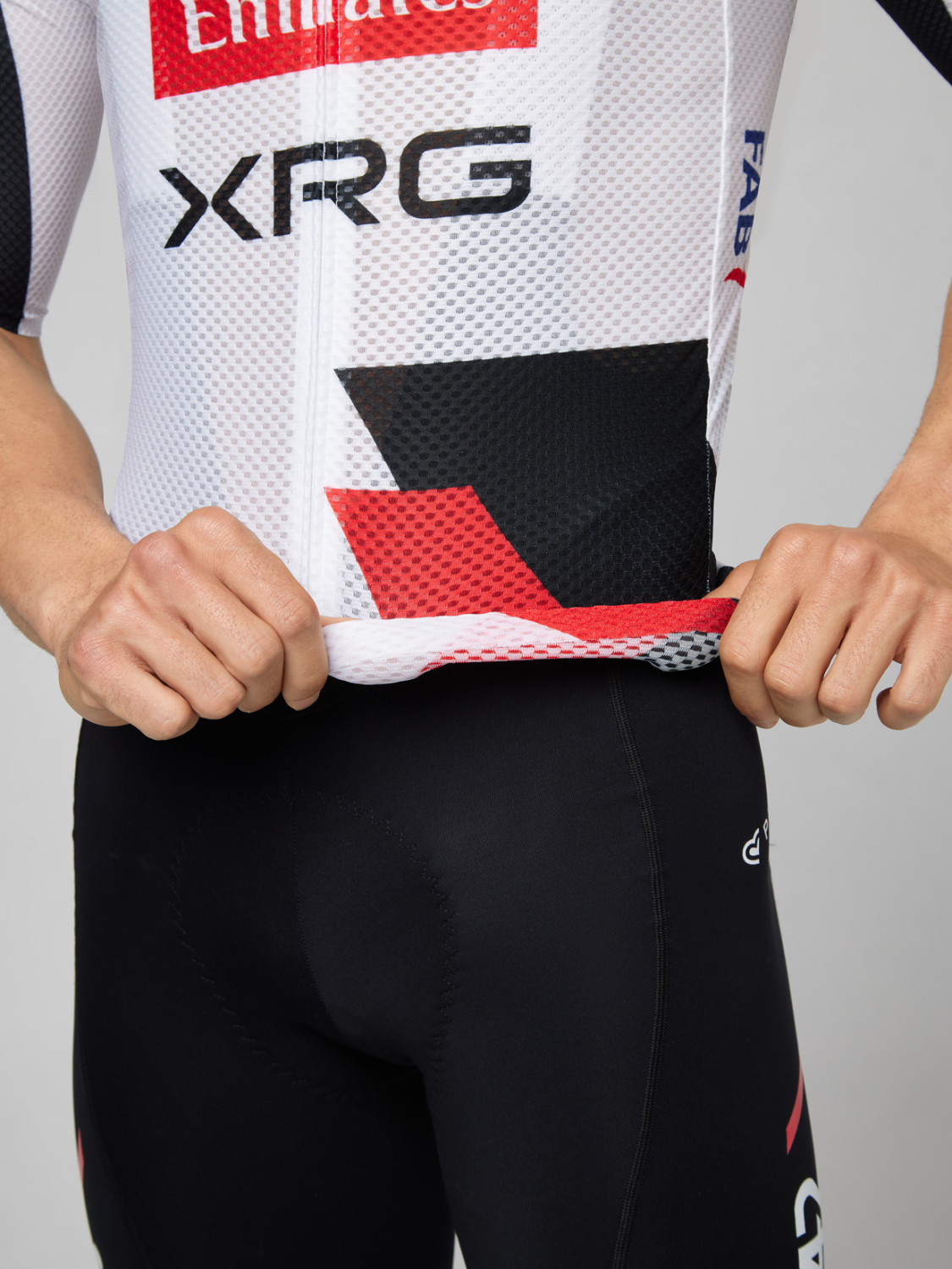 PISSEI: UAE TEAM EMIRATES - XRG 2026 MAGISTRALE ULTRALIGHT SHORT SLEEVE JERSEY