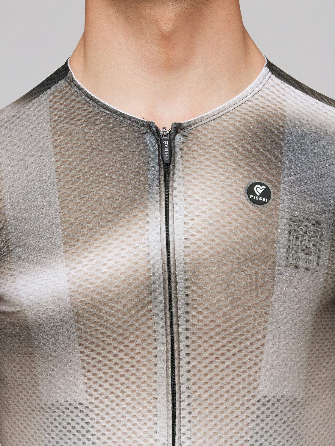 PISSEI: MAGLIA MANICHE CORTE SUPERLIGHT MAGISTRALE UAE
