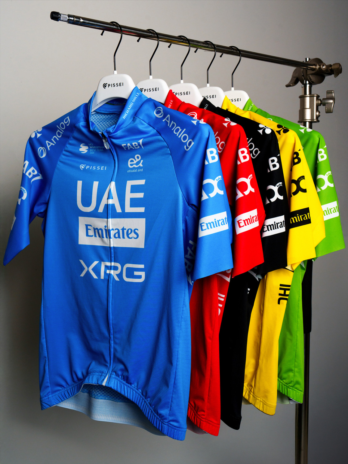 PISSEI: MAGLIA MANICHE CORTE TRAINING TADEJ POGACAR