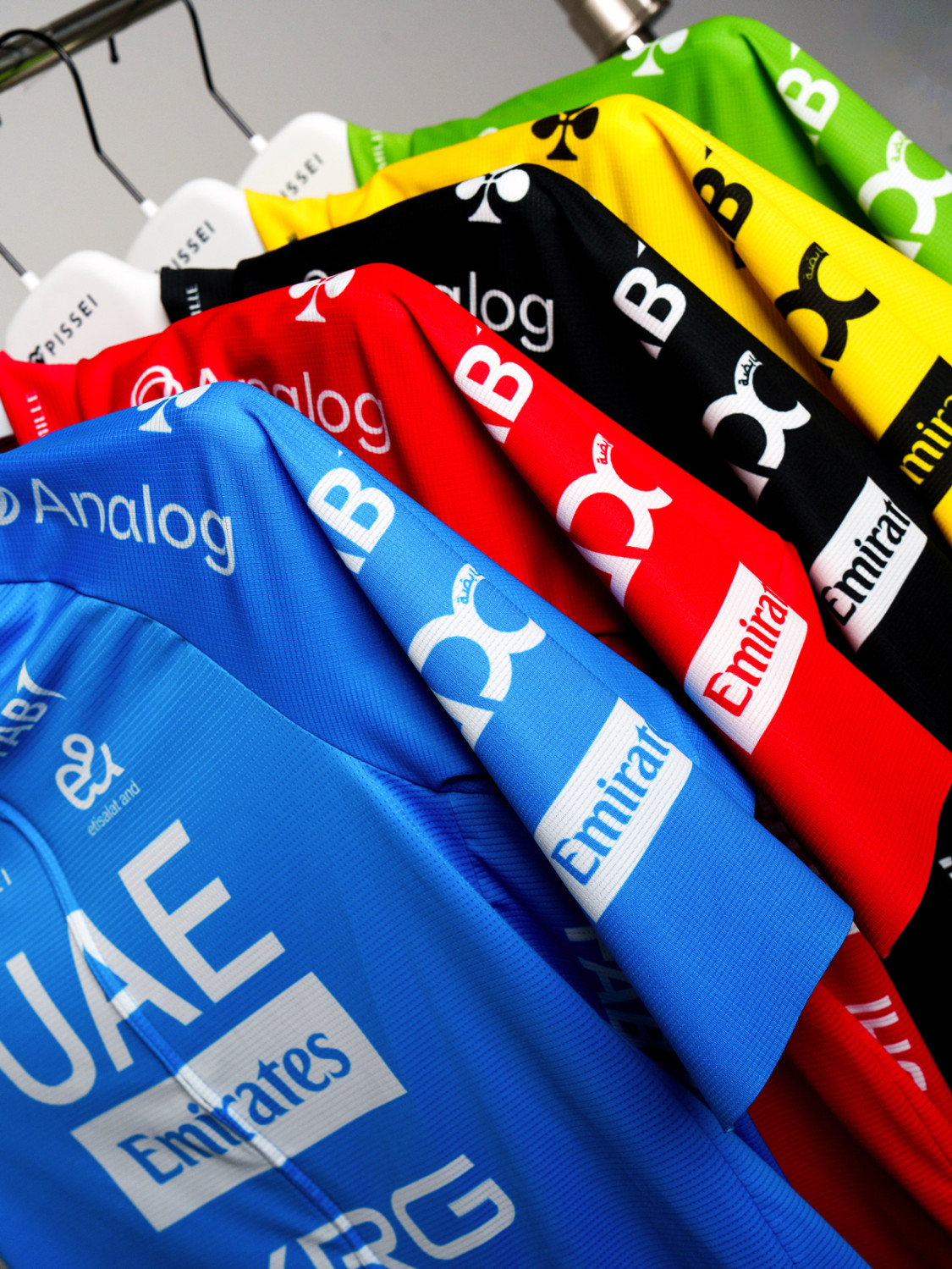 PISSEI: MAGLIA MANICHE CORTE TRAINING TADEJ POGACAR