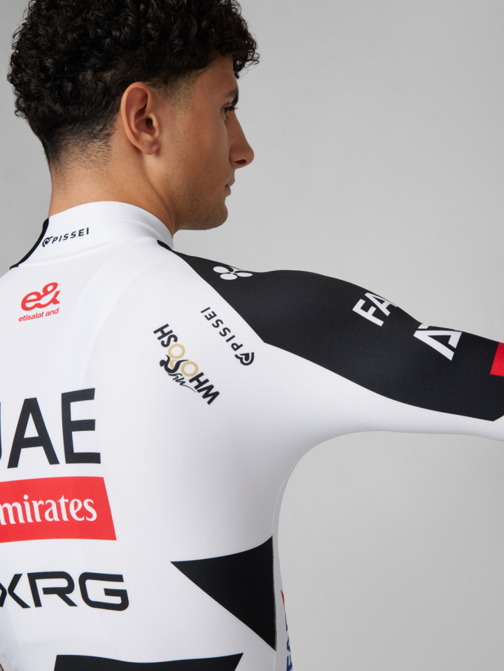 PISSEI: MAILLOT MANCHES LONGUES PRIMAPELLE OFFICIAL UAE TEAM EMIRATES - XRG 2026