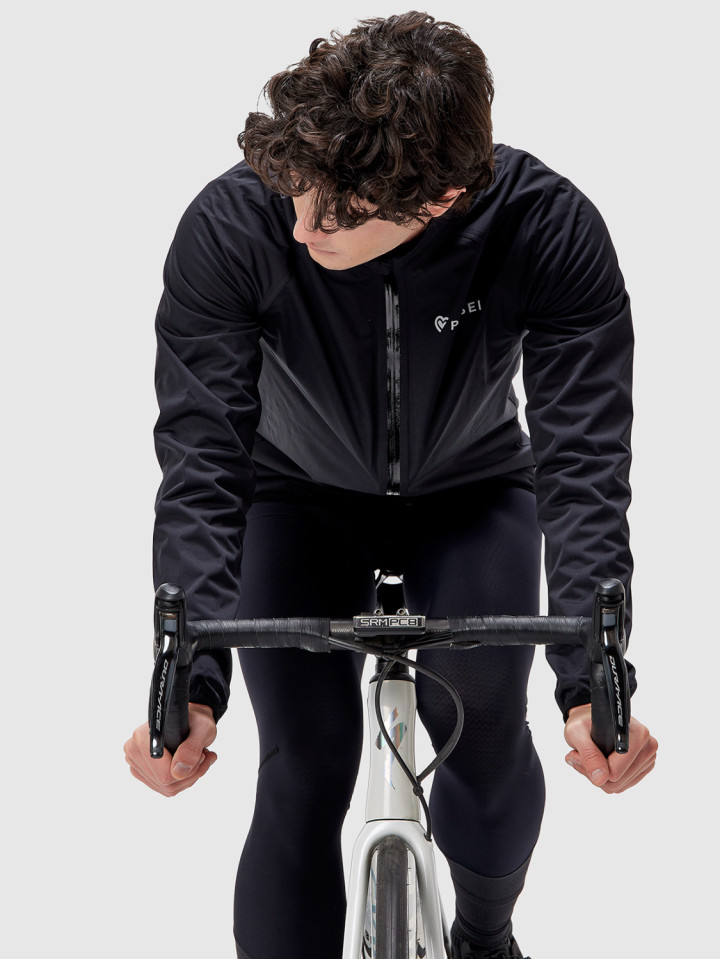 PISSEI: RAIN JACKET
