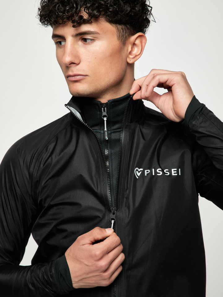 PISSEI: CAPE WATERPROOF BUFERA 4S