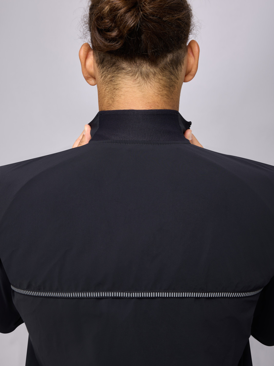 PISSEI: RAIN JACKET