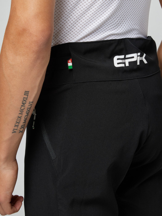 EPIK BAGGY SHORTS EPIK BAGGY SHORTS