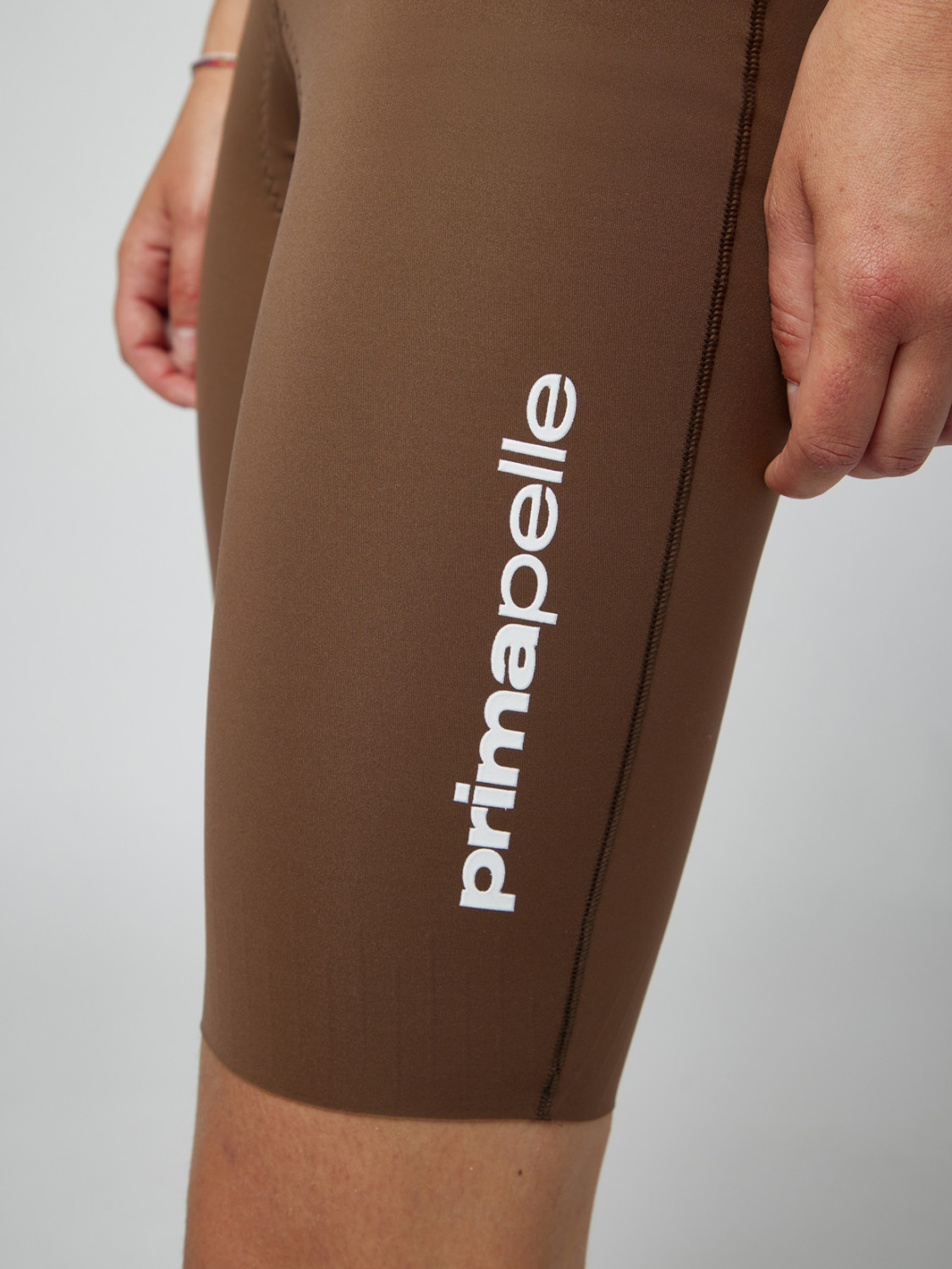 PISSEI: KURZE WINTER-TRÄGERHOSE FÜR DAMEN PRIMAPELLE