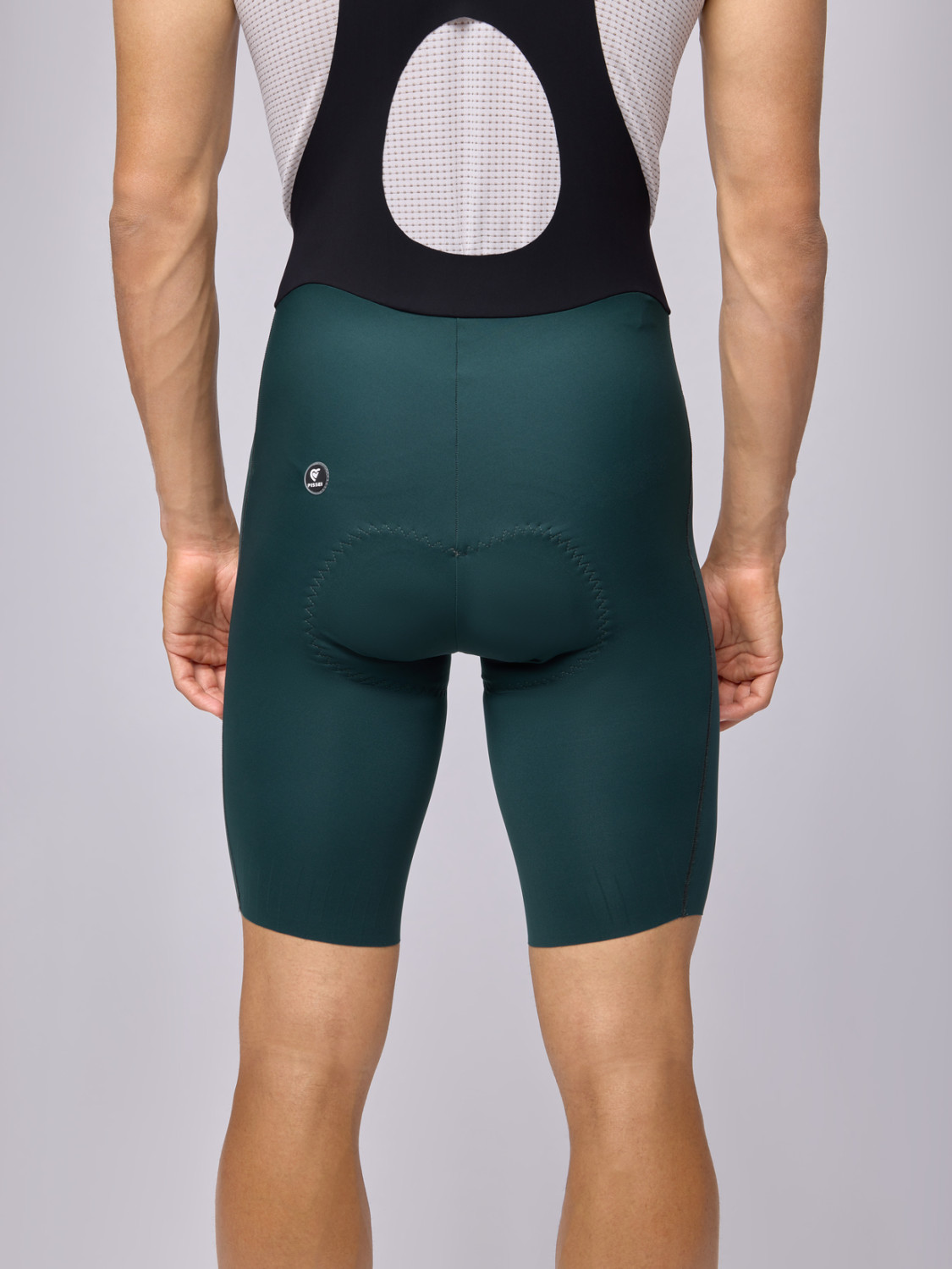 PISSEI: KURZE TRÄGERHOSE PRIMAPELLE