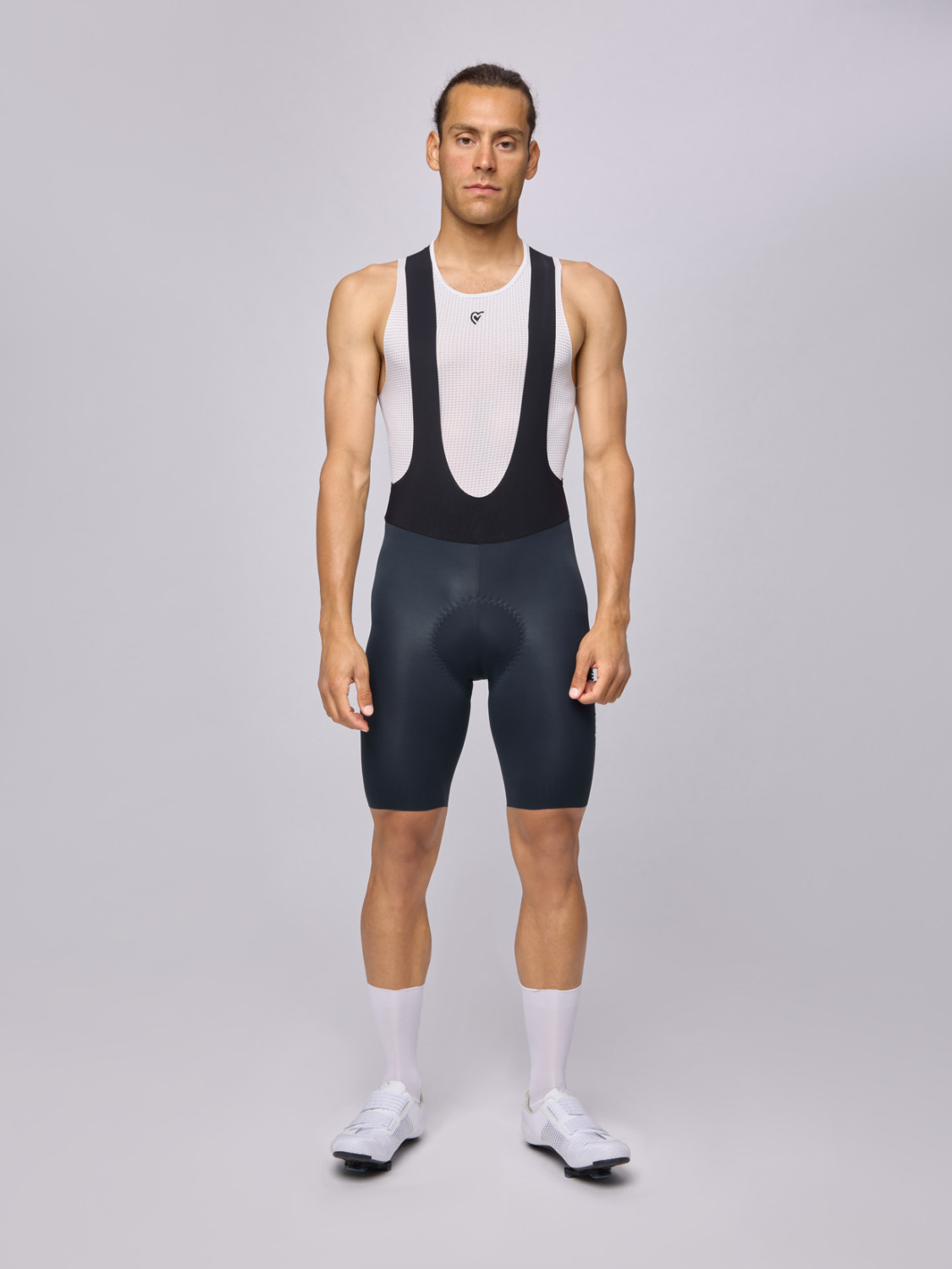 PISSEI: KURZE TRÄGERHOSE PRIMAPELLE