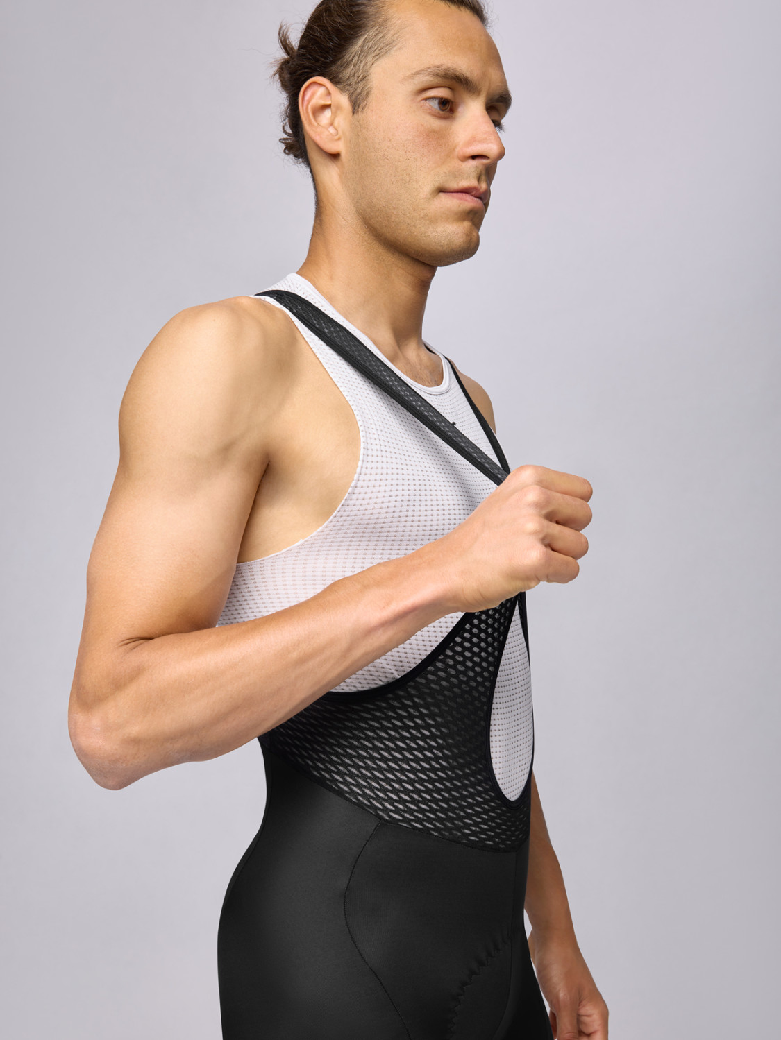 PISSEI: KURZE TRÄGERHOSE PRIME