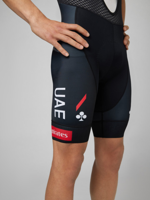 PANTALONCINO CORTO REPLICA UAE TEAM EMIRATES - XRG 2026