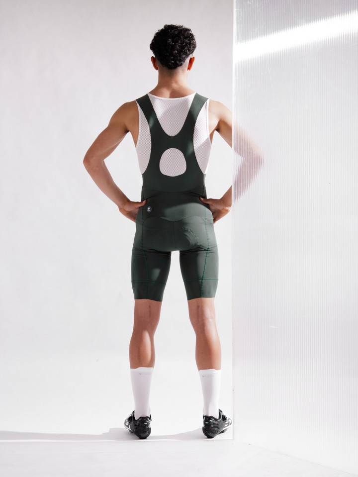 PISSEI: UNSEEN BIBSHORTS