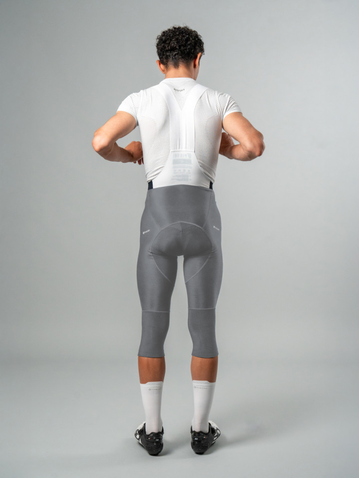 PISSEI: GAVIA PIECE-DYED BIB-KNICKERS