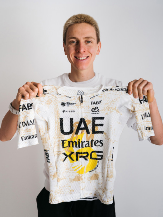 [PREORDER] UAE TEAM EMIRATES XRG MAGISTRALE SUPERLIGHT JERSEY – 5TH TOUR DE FRANCE VICTORY